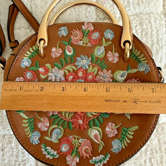 Round Flower Embroidered Brown Crossbody Purse Handbag - Picture 5 of 13